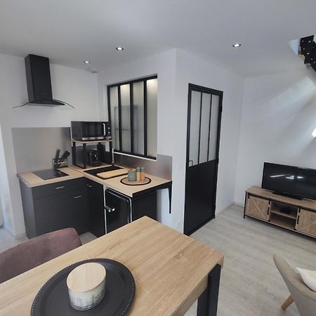 Studio Neuf Situe Au Coeur D'Un Bourg Paisible Pacé Exteriör bild