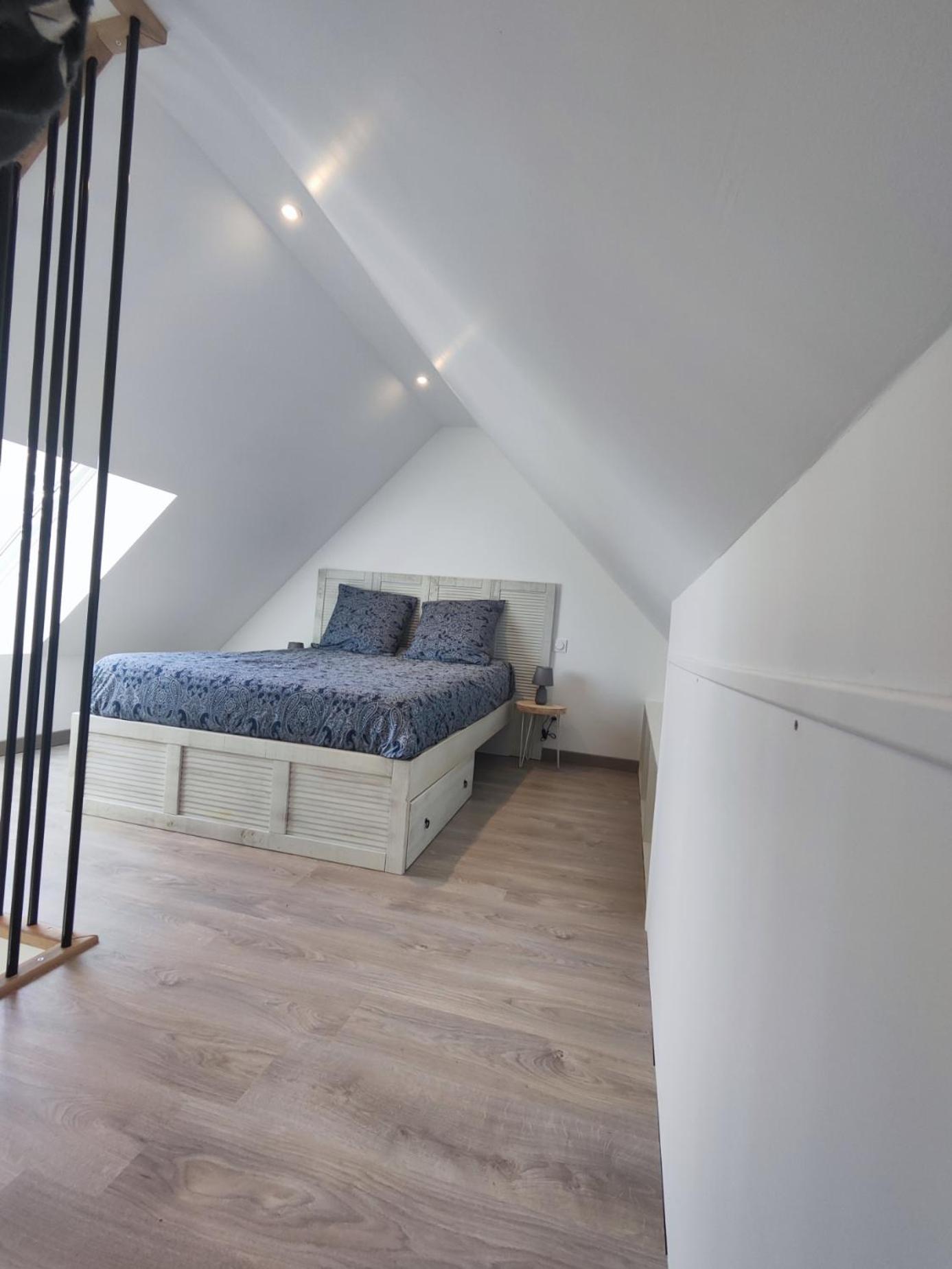 Studio Neuf Situe Au Coeur D'Un Bourg Paisible Pacé Exteriör bild